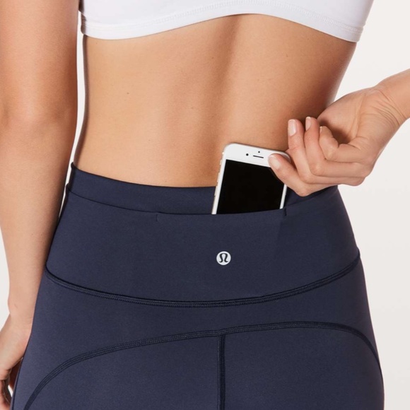 EUC Lululemon Mix & Mesh Crop 21" Midnight Navy Moroccan Blue - Picture 2 of 10